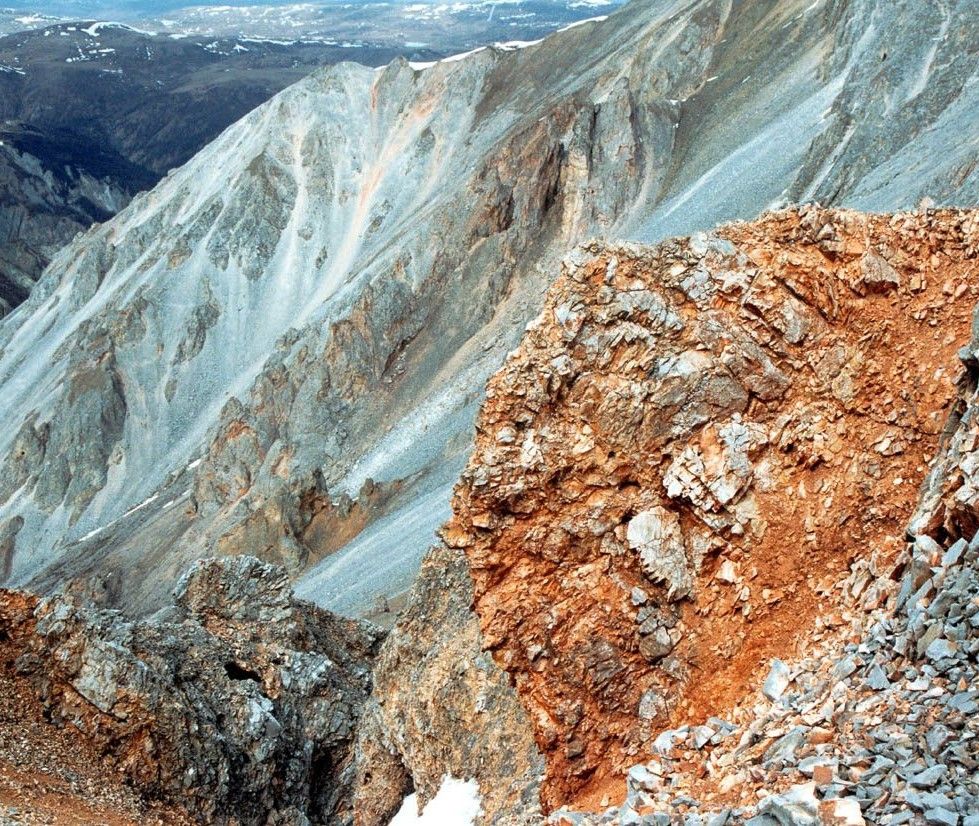 Полезные ископаемые  и ресурсы