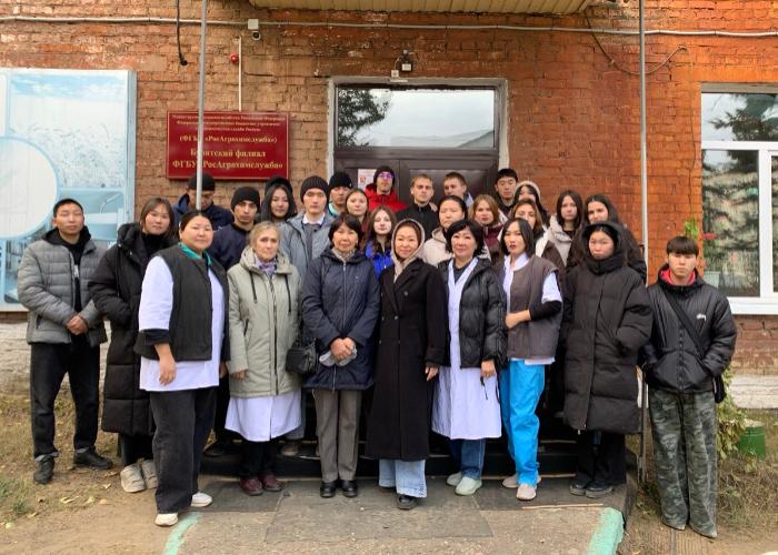 Студента Агротехнического колледжа на выездном занятии в Бурятском филиале ФГБУ «Росагрохимслужба»